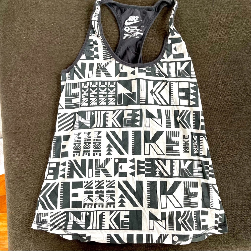Women’s Nike DriFit Workout Tank sz M